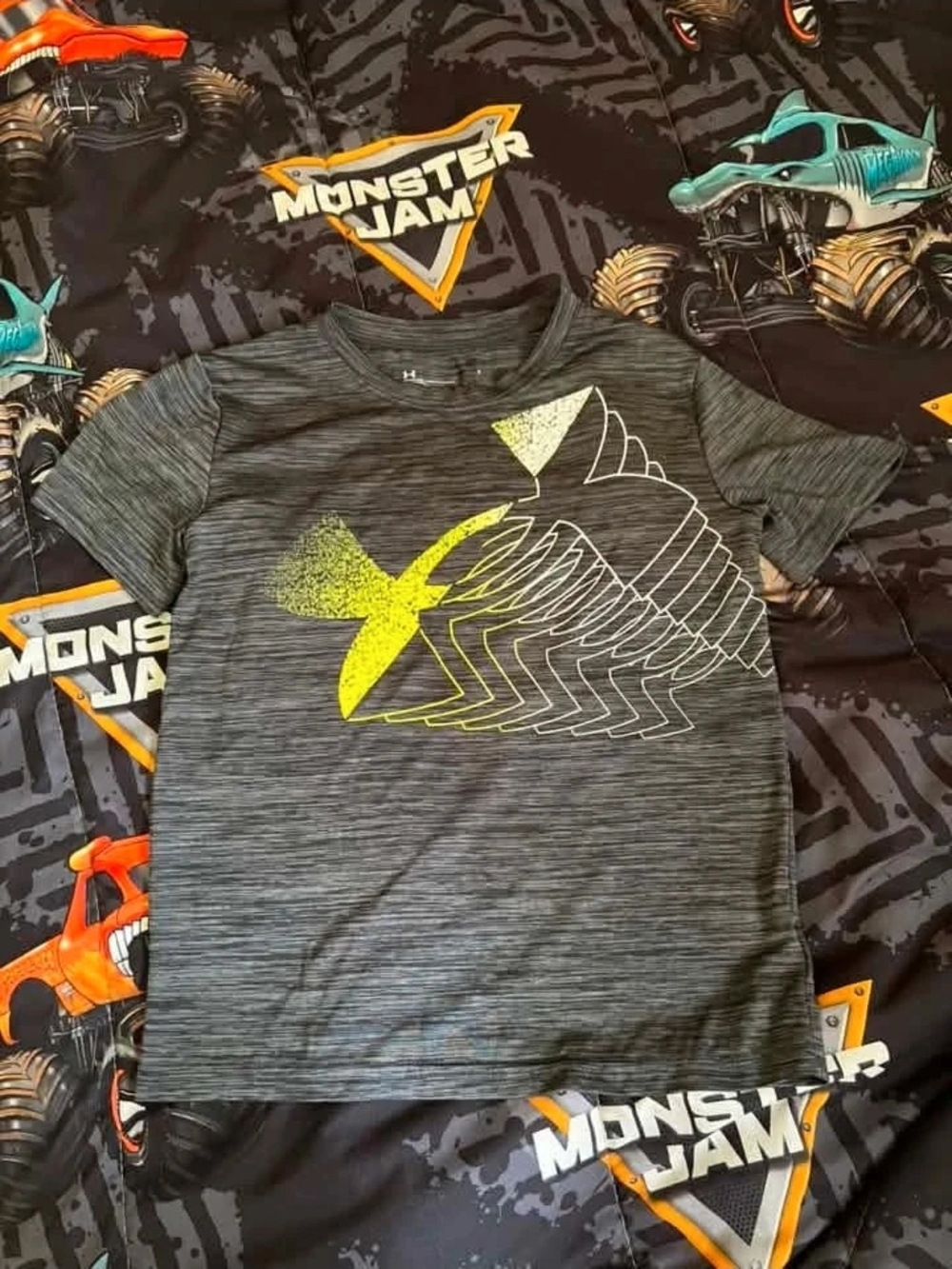 Under Armour Boys' Grey Heather Graphic Tee with Yellow Accent